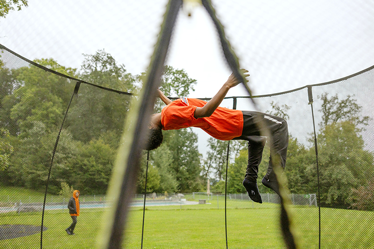 LF241040-web-750.jpg LF241040-web-750